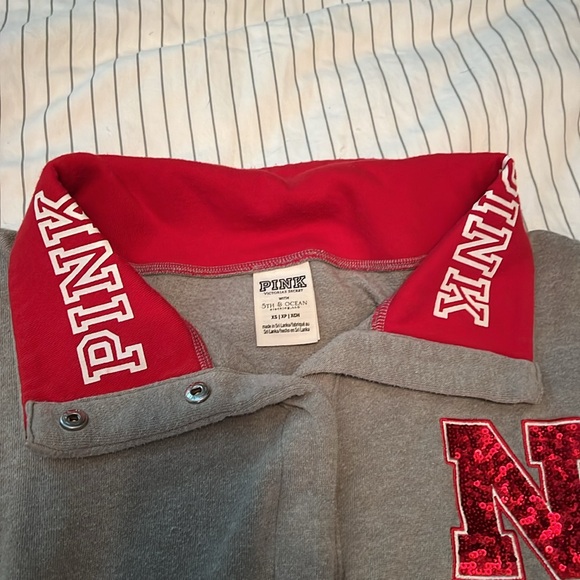 Nebraska Pullover - Picture 3 of 4